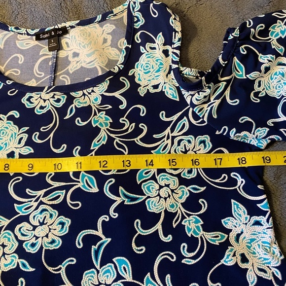 Sami & Jo cold shoulder knit, top navy teal floral 94% poly 6% spandex s… - Picture 7 of 10